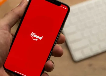 Caiu aí? App do iFood apresenta instabilidade neste sábado, 21