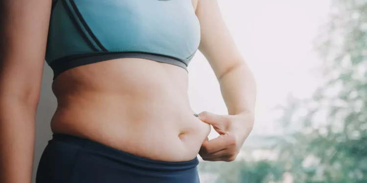 Cinco hábitos que são grandes ‘aliados’ contra gordura abdominal, diz PT