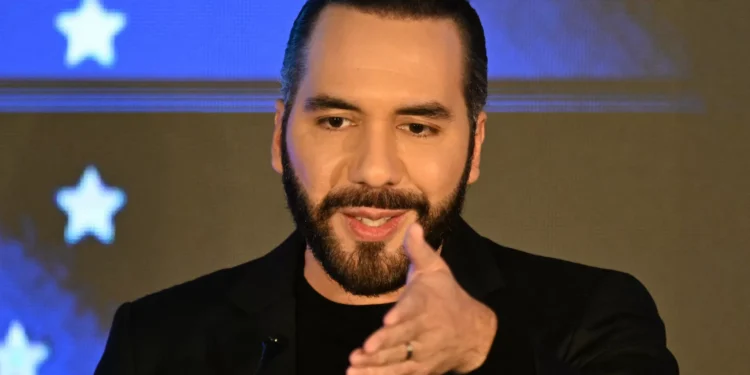 Advogado crítico de Bukele detido por “branqueamento de capitais”