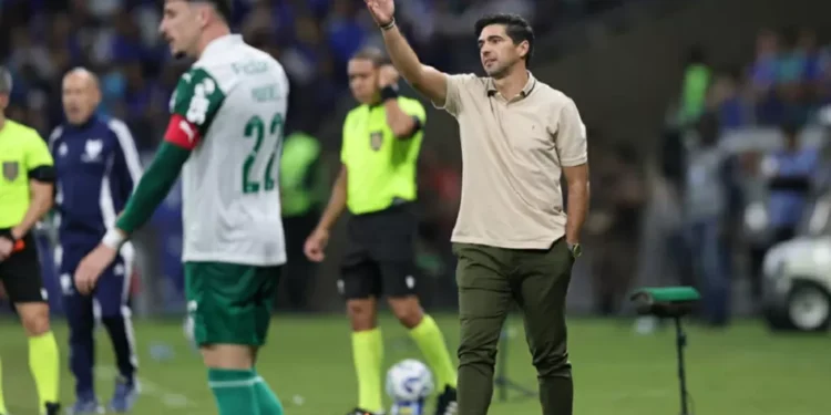 Abel admite atuação ruim do Palmeiras contra o Cruzeiro: ‘Tivemos dificuldades’