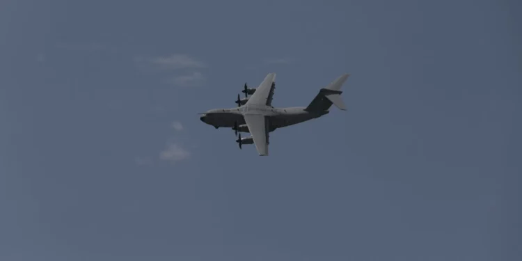 França vai usar aviões militares para repatriar cidadãos em Israel