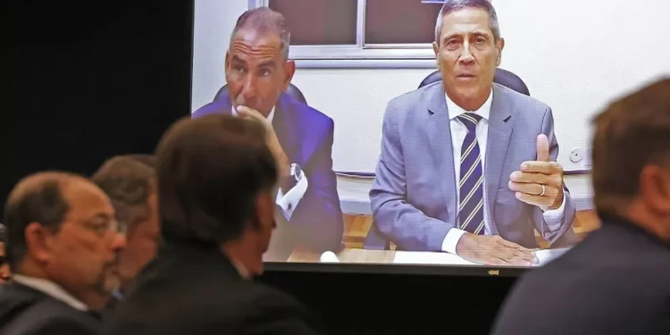 Braga Netto pede acareação com Cid na ação da suposta trama golpista e mais prazo para análise de provas