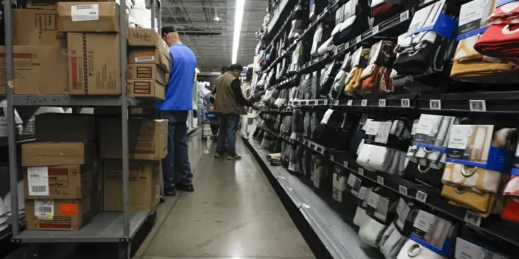 Mercado de trabalho dos Estados Unidos apresenta estabilidade com crescimento moderado de salários