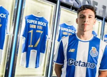 EM DIRETO: Siga os rumores e os negócios do mercado de transferências