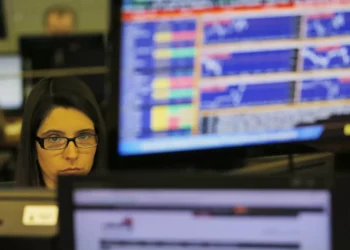 PSI negoceia em baixa com Navigator a cair quase 6%