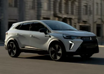 Mitsubishi Grandis renova-se e volta à Europa 13 anos depois