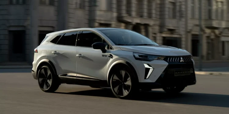 Mitsubishi Grandis renova-se e volta à Europa 13 anos depois