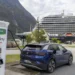 Noruega lidera transição. Um terço dos carros já são elétricos