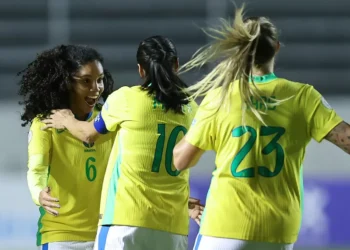 Seleção brasileira vence o Paraguai e garante classificação para semifinal da Copa América feminina