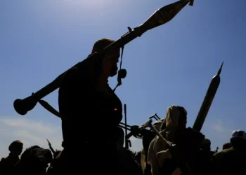 Huthis vão atacar navios de companhias que colaborem com Israel