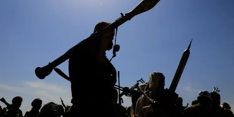 Huthis vão atacar navios de companhias que colaborem com Israel