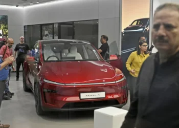 Tesla expande-se e chega oficialmente à Índia
