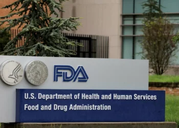 Chefe da FDA para as vacinas abandona cargo (passados três meses)