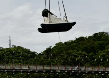 Tufão Danas faz pelo menos dois mortos e mais de 300 feridos em Taiwan