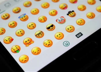 Usar emoji pode melhorar seus relacionamentos, diz estudo
