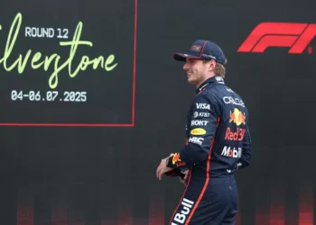 Max Verstappen conquista pole position no GP da Grã-Bretanha de Fórmula 1