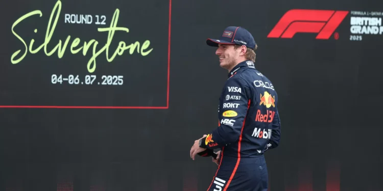 Max Verstappen conquista pole position no GP da Grã-Bretanha de Fórmula 1