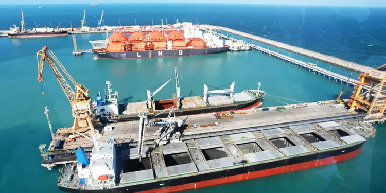 Tarifa de 50% vai inviabilizar venda de manufaturados brasileiros para os EUA, diz associação de exportadores