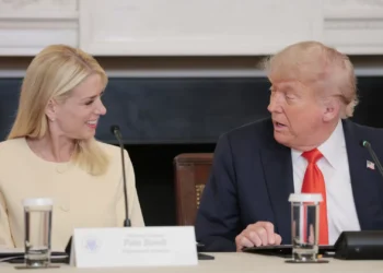 Trump não quis “perder tempo” com Epstein (mas é agora alvo de críticas)