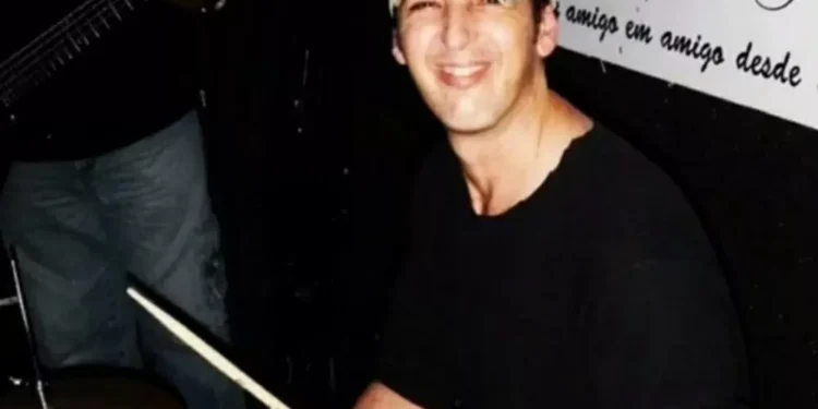 Morre Dodô, baterista da banda Karametade, aos 52 anos