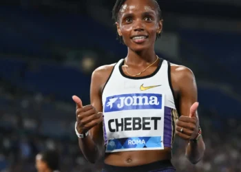 Beatrice Chebet brilha e bate recorde mundial dos 5.000 metros