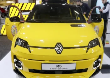 Renault perde 9,5 mil milhões em alteração das ações da Nissan