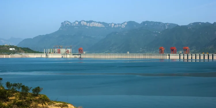 Nova turbina hidrelétrica gigante da China é capaz de gerar 4 bilhões de kWh por ano