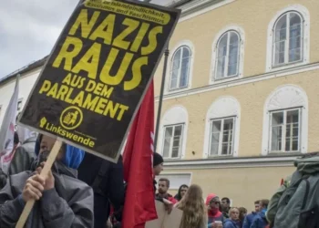 Cidade natal de Hitler muda nome de ruas que homenageavam nazistas