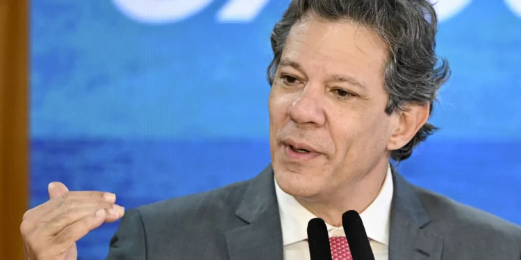 Privatizar o Pix está completamente fora de cogitação, diz Haddad