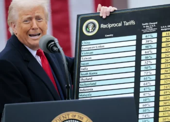 Gigantes automóveis de Japão e Alemanha sofrem impacto de tarifas dos EUA