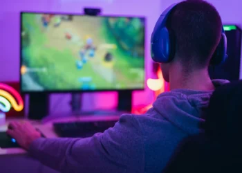 Estudo revela que videojogos têm um efeito inesperado no QI das crianças