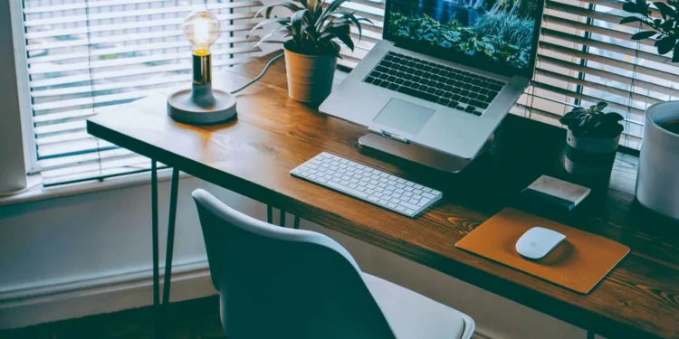 É possível usar o notebook sem a bateria? 