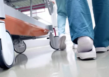 Jovens profissionais entregam ao Governo plano para reter talento no SNS