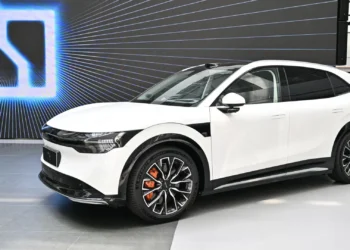 Chinesa Zeekr insiste na expansão europeia apesar de tarifas elevadas