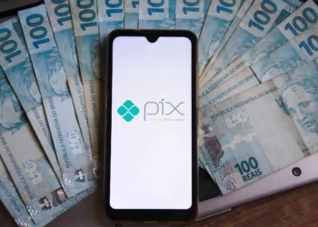 Golpes do Pix e boletos falsos atingiram 24 milhões de brasileiros, diz Datafolha