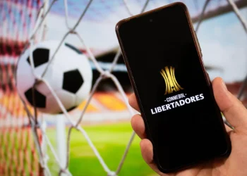 Conmebol adota IA para combater racismo e promete sanções