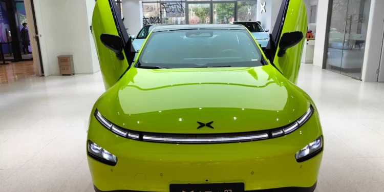 Carro chinês ‘campeão’ de pré-reservas submetido a teste de resistência