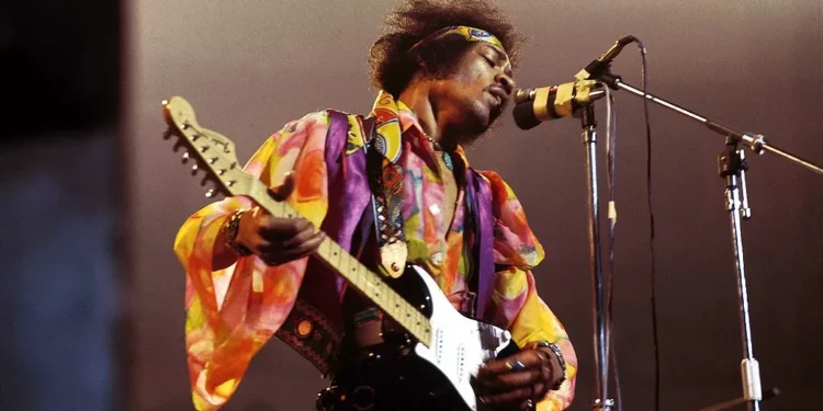 Dia do canhoto: confira mitos e verdades sobre quem escreve com a mão esquerda