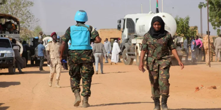 Pelo menos 14 civis mortos por paramilitares no Darfur. “Dezenas” feridos