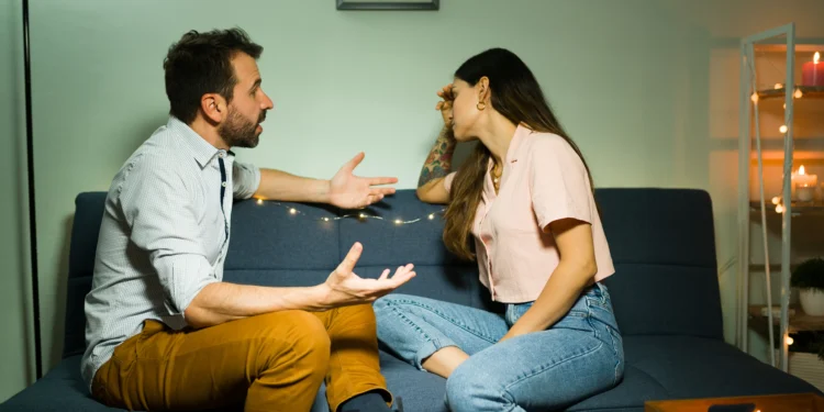 Como funciona a traição em relacionamentos abertos