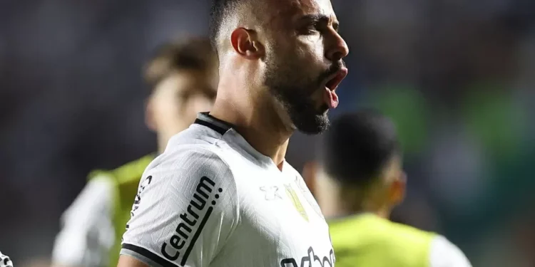 Botafogo ganha variação ofensiva com Arthur Cabral e Chris Ramos