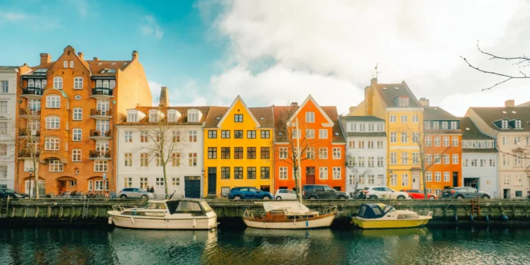 Copenhaga enfrenta polémica. Cobrou ilegalmente taxas de casamento