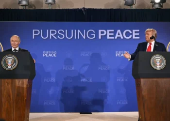 Trump e Putin assinalam sem detalhes progressos na cimeira no Alasca