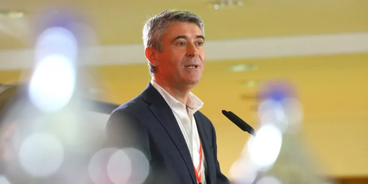 Carneiro defende excedente orçamental aplicado ao IVA zero nos alimentos