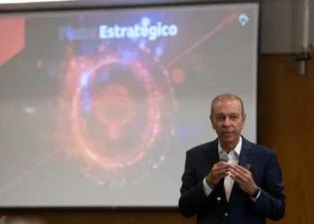 Ibovespa e dólar ficam estáveis com ações dos bancos operando em volatilidade