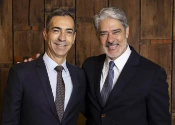 William Bonner anuncia saída do Jornal Nacional; César Tralli assume apresentação