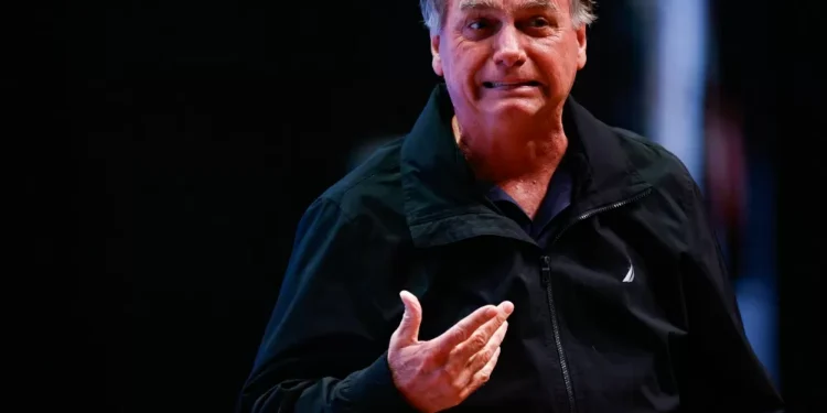 Saiba que horas começa e onde assistir ao julgamento de Bolsonaro nesta terça-feira